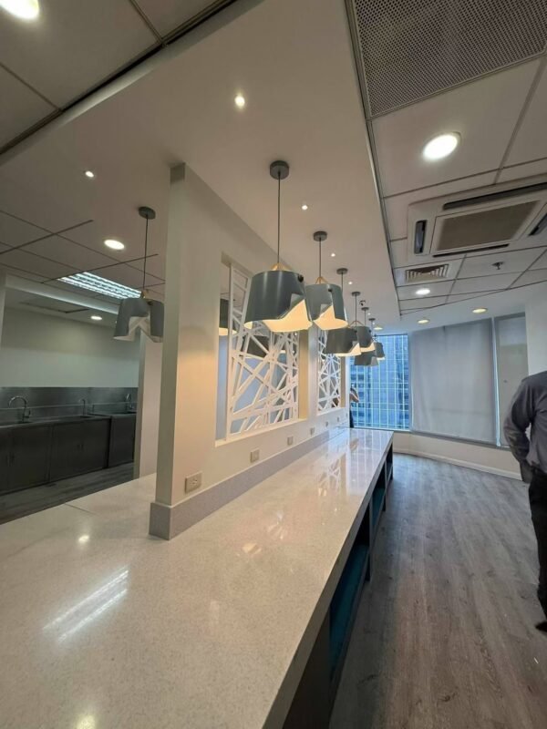 出租Prime Ayala Avenue, Makati 办公室面积1400平-manila58.com