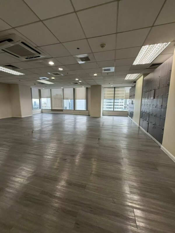 出租Prime Ayala Avenue, Makati 办公室面积1400平-manila58.com