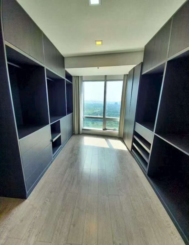 出租❗BGC One McKinley Place 两房
120平  带一个停车位-manila58.com